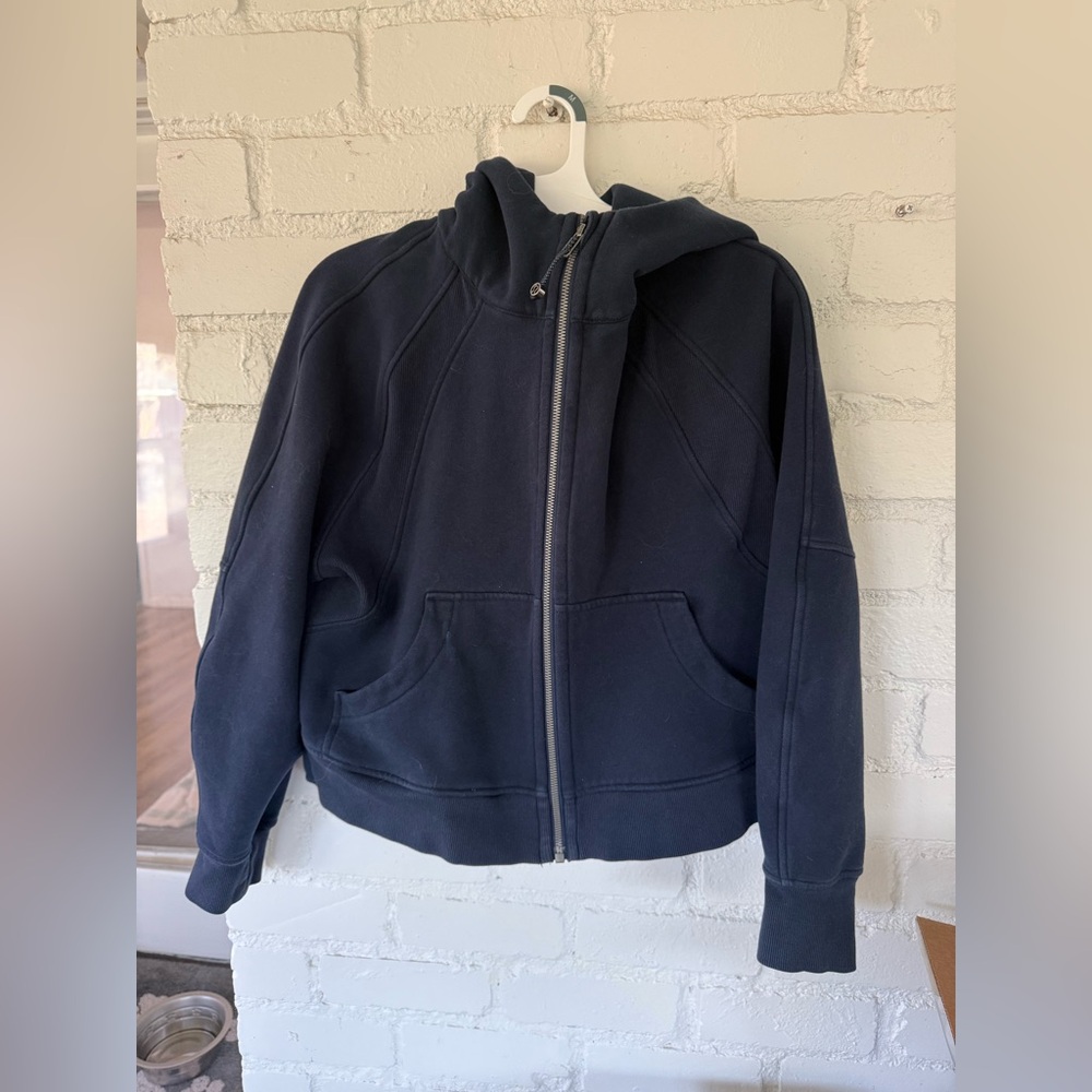 Scuba Oversized Full-Zip Hoodie - navy color
Size M/L